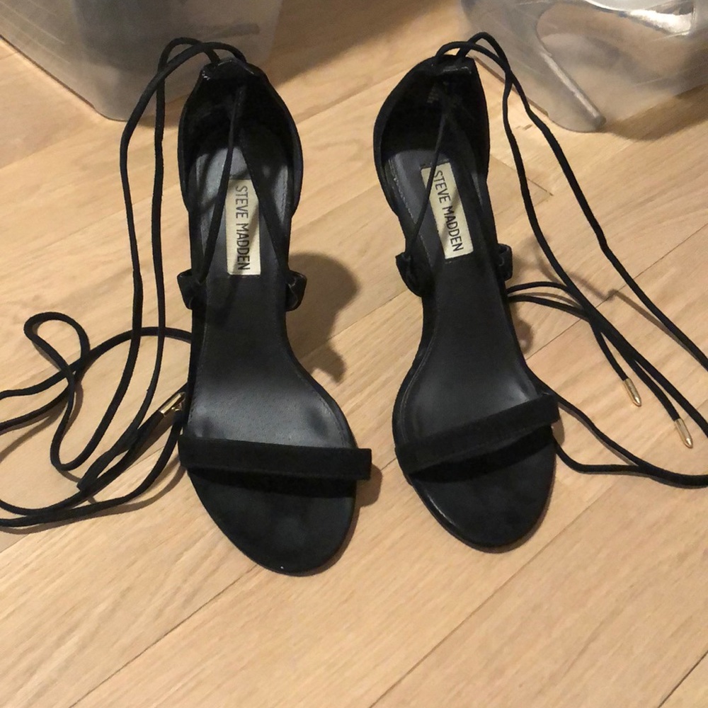 Tie-up high heel sandal